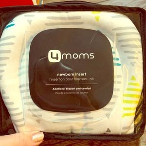 4 Moms Newborn Insert
